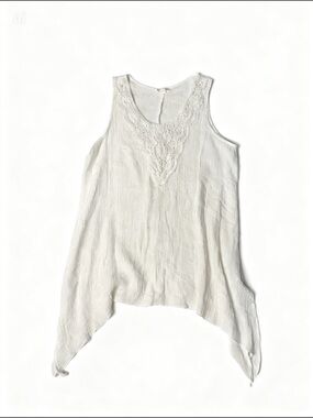 Spense White Crochet-Trim Handkerchief Hem Tank